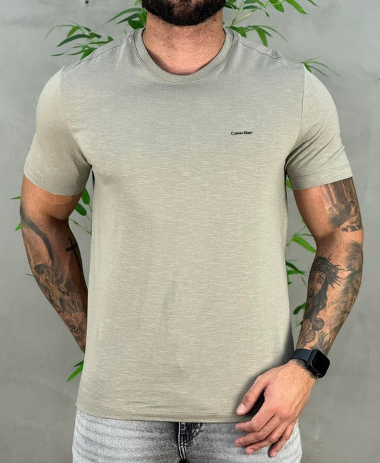 Camiseta Caqui Escuro Masculina Logo Minimalista - Calvin Klein