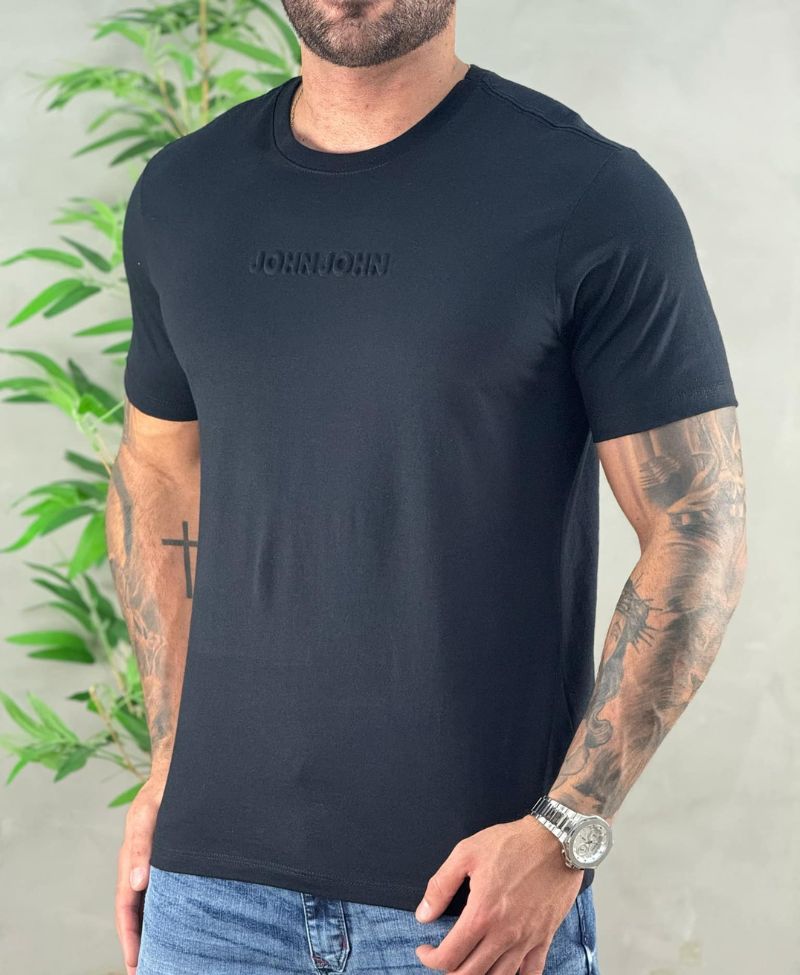 Camiseta Preta Masculina Embossed Black - John John