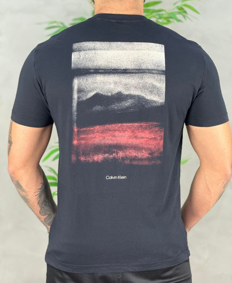 Camiseta Preta Masculina Mountain Ck - Calvin Klein