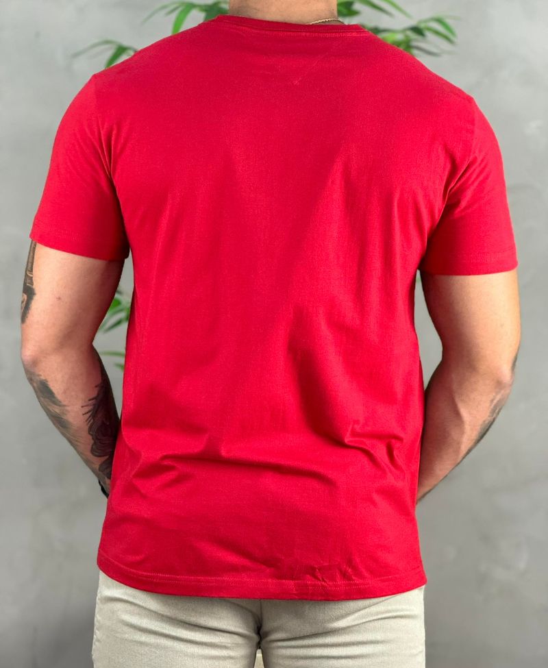 Camiseta Vermelha Escura Masculina Com Logo No Peito - Tommy Hilfiger