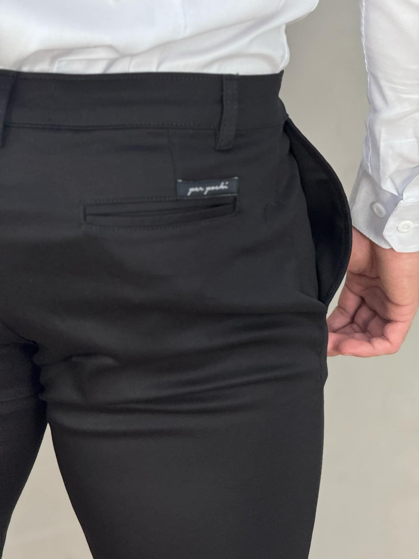 Calça Alfaiataria Preta Masculina Acetinada Skinny - Per Pochi